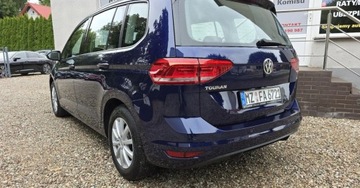 Volkswagen Touran III 1.6 TDI 110KM 2016 Volkswagen Touran 1,6 TDI 110 KM NAVI klimatronic OPLACONY 1.6 Diesel, zdjęcie 4
