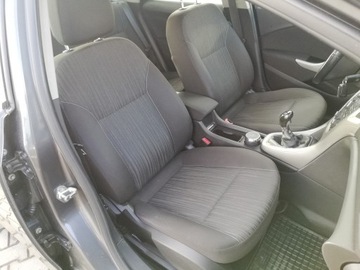 Opel Astra J Hatchback 5d 1.7 CDTI ECOTEC 110KM 2010 Opel Astra J 1.7 ECO TECH 110 PS, zdjęcie 25