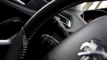 Peugeot 308 II SW 1.2 PureTech 130KM 2015 308 .. Panorama .. Ledy .. Nawigacja .. Kamera .. 2 x PDC .. Klimatronik ., zdjęcie 14