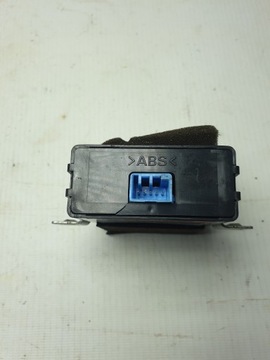 MODUL ZÁMKU CENTRÁLNÍHO VOLVO V40 30857627