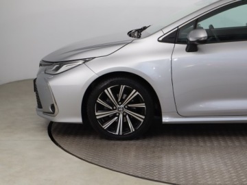 Toyota Corolla XII Sedan 1.5 VVT-i 125KM 2022 Toyota Corolla 1.5 VVT-i, Salon Polska, zdjęcie 14