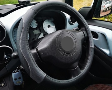 Чехол, чехол на руль, черно-серый, наружный диаметр. 37-39 см. БЫВШИЙ