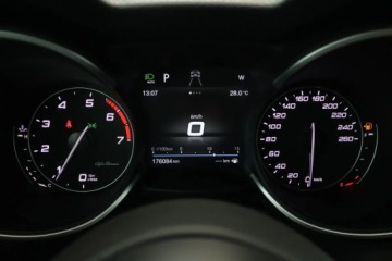 Alfa Romeo Stelvio SUV 2.0 Turbo 280KM 2019 Alfa Romeo Stelvio 2.0 Turbo Q4, Salon Polska, zdjęcie 10