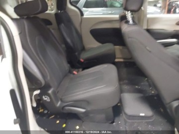 Chrysler Voyager V 2023 Chrysler Voyager 2023 r., 3,6L LX 3.6 Benzyna 287KM, zdjęcie 10