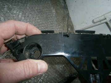 09-13 MAZDA 3 BL VÝZTUHA DRŽÁKY PRAVÉ NÁRAZNÍKU PŘEDNÍ BBM4500TI
