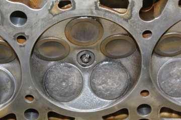 ГОЛОВКА ДВИГАТЕЛЯ A4 B6 A6 C5 2.4 B 078103373AH