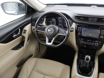 Nissan X-Trail III Terenowy Facelifting 1.7 dCi 150KM 2019 Nissan X-Trail 1.7 dCi, Salon Polska, Serwis ASO, zdjęcie 6
