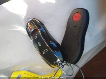 Porsche 911 991 Turbo/Turbo S Cabrio 3.8 520KM 2015 Porsche 911 Turbo 2015 3.8l 3.8 Benzyna 520KM, zdjęcie 11