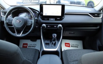 Toyota RAV4 V SUV Facelifting 2.5 Hybrid  Dynamic Force 218KM 2024 Toyota RAV4 2.5 Hybrid 4x2 CVT Comfort SalonPL SerwisASO FVmarza 2.5 218KM, zdjęcie 17