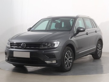 Volkswagen Tiguan I SUV Facelifting 2.0 TDI BlueMotion Technology 150KM 2016 VW Tiguan 2.0 TDI, Salon Polska, Navi, Klima, zdjęcie 1