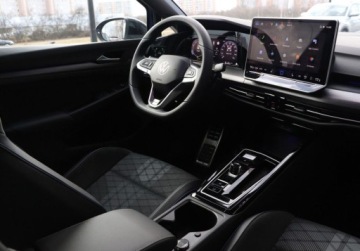 Volkswagen Golf VIII 2025 Volkswagen Golf Climatronic, LED Plus, pakiet zimowy, dostepny od reki, zdjęcie 15