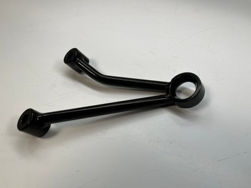 KTM 690 DUKE 12 - Крепление кронштейна Крепление глушителя