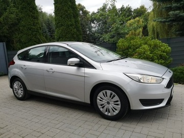 Ford Focus III Hatchback 5d facelifting 1.6 Ti-VCT 85KM 2015 Ford Focus 1.6 16V Benzyna Klima Podgrz. szyby, zdjęcie 3