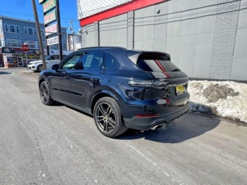 Porsche Cayenne III 2022 Porsche Cayenne 2022 PORSCHE CAYENNE 3.0 Benzyna 335KM, zdjęcie 3