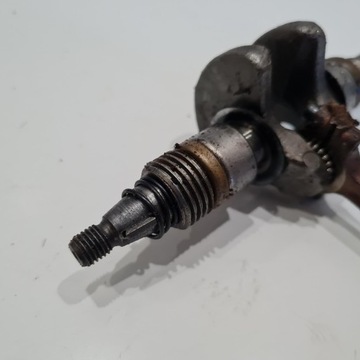 MCCULLOCH MAC 836 AV ШАТУН КОЛЕНВАЛА