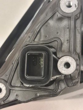 BMW Z4 G29 ZRCÁTKO PRAVÉ VNĚJŠÍ PŘEDNÍ 5PIN 7931028 D816