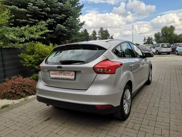 Ford Focus III Hatchback 5d facelifting 1.6 Ti-VCT 85KM 2015 Ford Focus 1.6 16V Benzyna Klima Podgrz. szyby, zdjęcie 5
