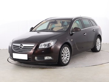 Opel Insignia I Sports Tourer 2.0 CDTI ECOTEC 160KM 2011 Opel Insignia 2.0 CDTI, Salon Polska, 4X4, zdjęcie 1