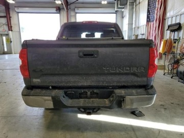 Toyota Tundra II 2019 Toyota Tundra 2019r., Crewmax SR5, od ubezpieczalni 5.7 Benzyna 381KM, zdjęcie 3