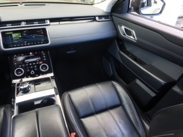 Land Rover Range Rover Velar SUV 2.0 SD4 240KM 2017 Land Rover Range Rover Velar D240, Salon Polska, zdjęcie 7