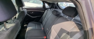 Hyundai i30 II Hatchback 5d 1.4 MPI 100KM 2015 Hyundai i30 2015r, 1.4 Benzyna. Uszkodzony prawy bok i tyl. Jezdzi. 1.4, zdjęcie 6