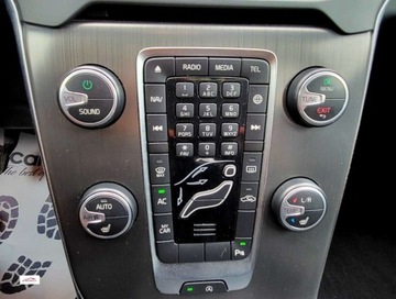 Volvo V40 II Hatchback 2.0 T2 DRIVE-E 122KM 2015 Volvo V40 Zarejestrowane,KAMERA, bardzo ladne, GWARANCJA 2.0 Benzyna, zdjęcie 13