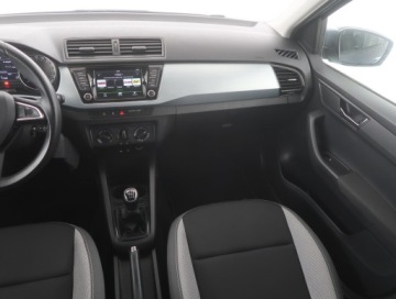 Skoda Fabia III Hatchback 1.2 TSI 110KM 2017 Skoda Fabia 1.2 TSI, Salon Polska, 1. Właściciel, zdjęcie 7