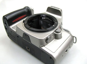 NIKON F55 – корпус/камера