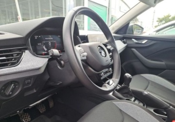 Skoda Kamiq Crossover Facelifting 1.0 TSI 115KM 2024 Skoda Kamiq Digital Display Kamera SmartLink Grzane fotele ASO Salon PL, zdjęcie 12