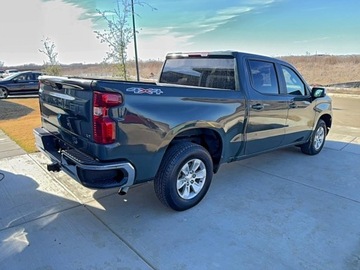 Chevrolet Silverado II 2025 Chevrolet Silverado 2025 CHEVROLET SILVERADO K1500 LT 5.3 Benzyna 355KM, zdjęcie 3