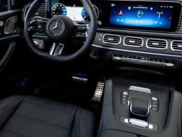 Mercedes GLS X167 SUV Facelifting 3.0 450d 367KM 2025 MERCEDES-BENZ GLS 450 d 4-MATIC AMG Line 3.0 (367KM) 2025, zdjęcie 11