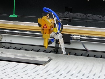 CO2 ПЛОТТЕР 60 x 40 ДЛЯ ДЕРЕВА, СТЕКЛА, БУМАГИ, КОЖИ