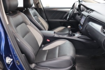 Toyota Avensis III Wagon Facelifting 2015 2.0 D-4D 143KM 2016 Toyota Avensis 2.0 D-4D, Salon Polska, Serwis ASO, zdjęcie 8