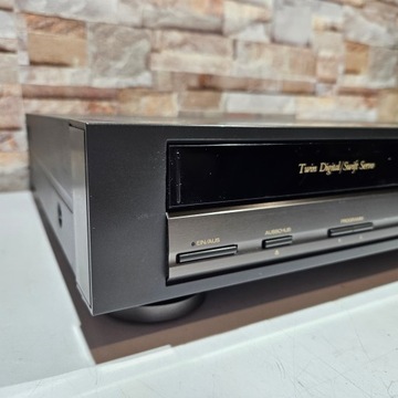 Видеомагнитофон MITSUBISHI HS-M54