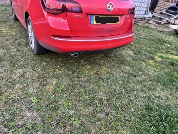 OPEL ASTRA IV J KOMBI VÍKO KUFRU ZADNÍ