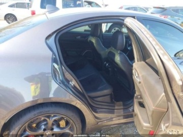 Alfa Romeo Giulia II 2017 Alfa Romeo Giulia 2017 Alfa Romeo Giulia Quadrifoglio RWD 2.9 Benzyna 550KM, zdjęcie 11