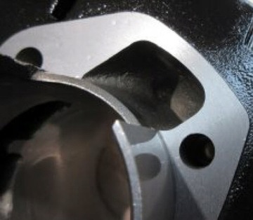 WSK 125 cylinder żeliwny ALIEN tłok pierścienie