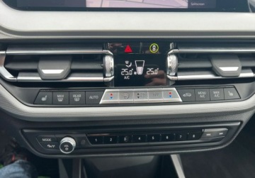 BMW Seria 1 F40 2022 BMW Seria 1 1.5 Diesel 116 KM LED Nawigacja Sensor 1.5 Diesel 116KM, zdjęcie 15