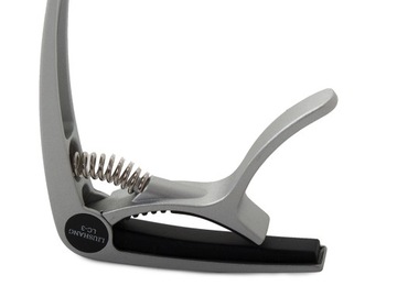 KAPODASTER DO GITARY KLASYCZNEJ METALOWY + KOSTKA