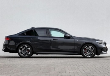 BMW Seria 5 G90-91 2025 BMW Seria 5 I wlasciciel M Pro 360 Gwarancja Bezwypadkowy FVAT23, zdjęcie 2