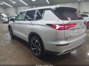 Mitsubishi Outlander III 2023 Mitsubishi Outlander SE S-AWC 2023 2.5l 2.5 Benzyna 181KM, zdjęcie 3