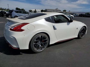 Nissan 370Z 2017 Nissan 370 Z Base 2017 3.7 Benzyna 332KM, zdjęcie 3