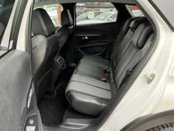 Peugeot 3008 II Crossover Facelifting  1.2 PureTech 130KM 2021 Peugeot 3008 Automat/Manetki/ Kamery360 /Salon Pl, zdjęcie 28