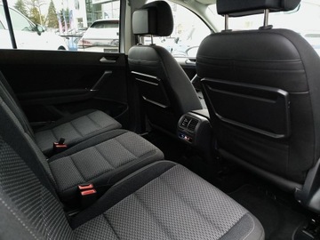 Volkswagen Touran III 1.5 TSI EVO 150KM 2023 Volkswagen Touran Comfortline 1.5 TSI 150KM DSG Sa, zdjęcie 23