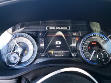  RAM 1500 LIMITED, 4x4, v8 5.7L, od ubezpieczalni 5.7 Benzyna 395KM, zdjęcie 8