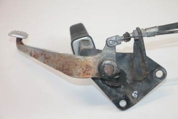 SUZUKI VZ 800 MARAUDER VZ800 96-03 РЫЧАГ ПОДНОЖКИ ПРАВЫЙ ВОДИТЕЛЯ