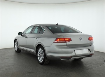Volkswagen Passat B8 Limousine 2.0 TDI BlueMotion Technology 150KM 2016 VW Passat 2.0 TDI, Salon Polska, Serwis ASO, zdjęcie 3