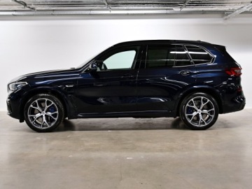 BMW X5 G05 SUV Plug-In 3.0 45e 394KM 2022 BMW X5 Lasery/ Panorama/ Systemy Professional/ Wen, zdjęcie 1
