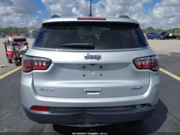 Jeep Compass II 2024 Jeep Compass Latitude 2024 2.0 Benzyna 200KM, zdjęcie 4