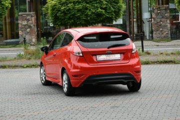 Ford Fiesta VII Hatchback 3d Facelifting 1.6 TDCi 95KM 2014 Ford Fiesta 1.6TDCi 95KM 2014r. pakiet ST Sony, zdjęcie 15
